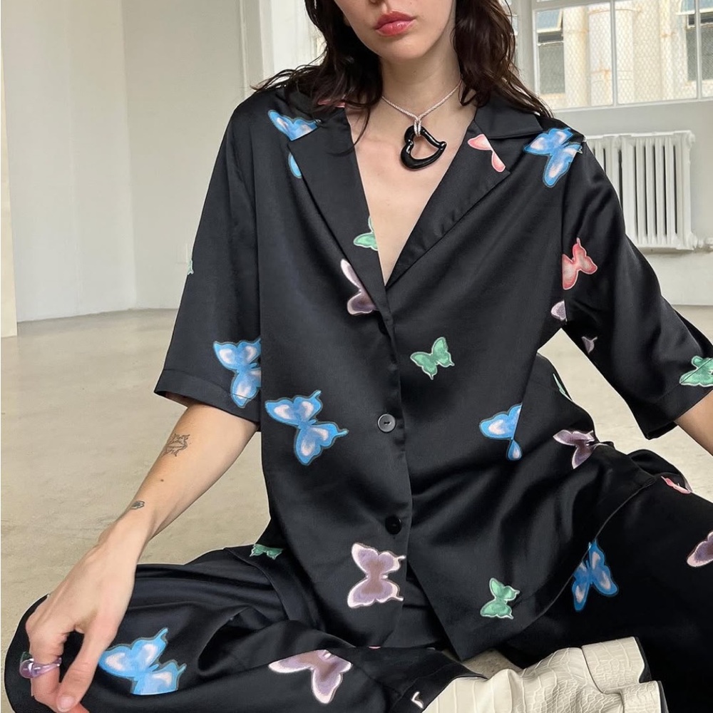 Lisa Says Gah Mariposa Top